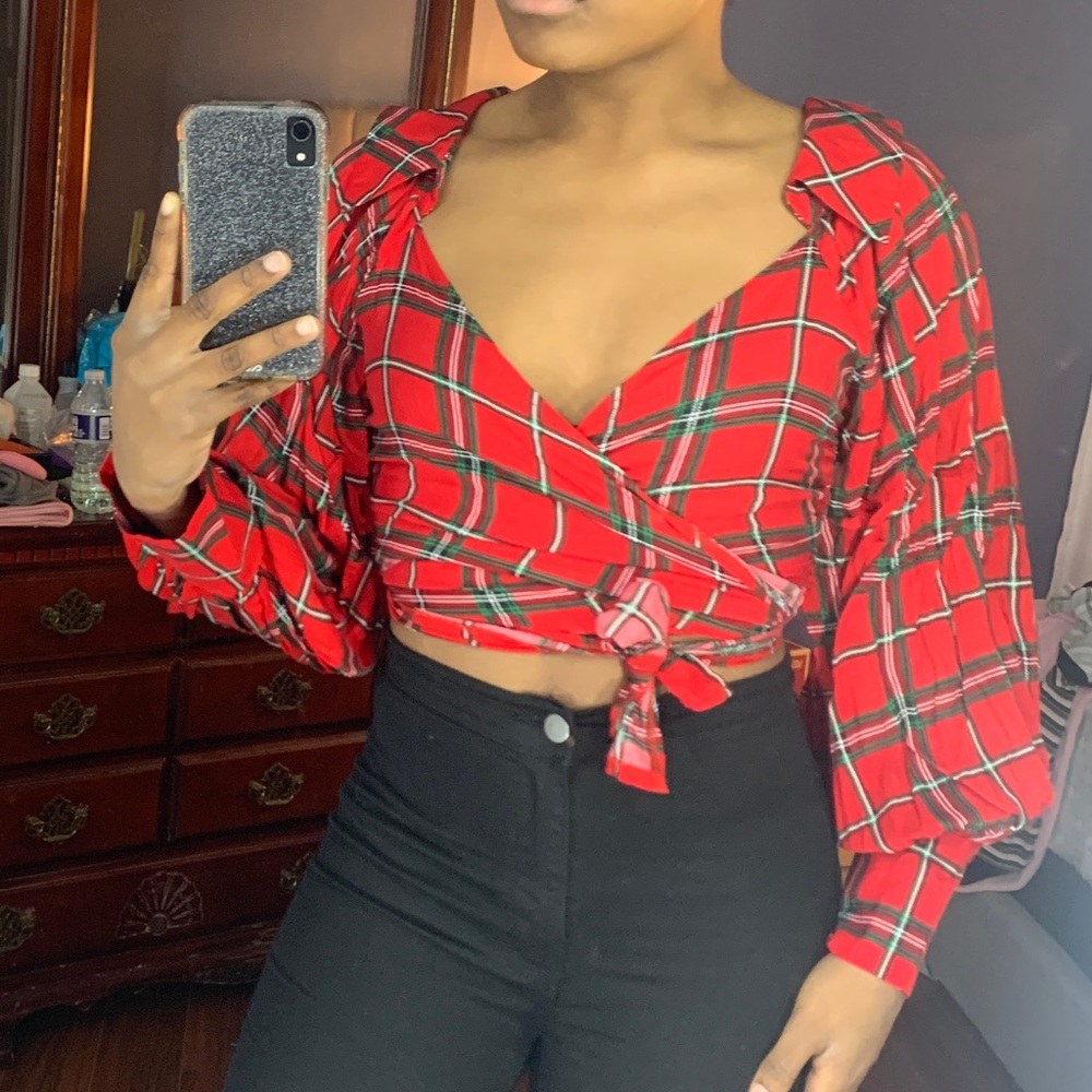 PRETTYLITTLETHING Top - Picture 2 of 2